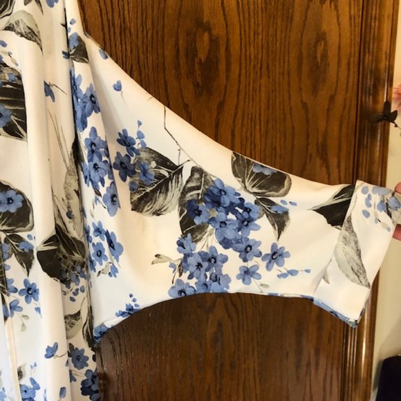 Womens Kimono - Picture 2 of 4